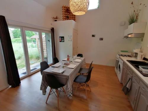 Létesítmények, Gite avec vue foret - piscine partagée (Gite avec vue foret - piscine partagee) in Roquefort