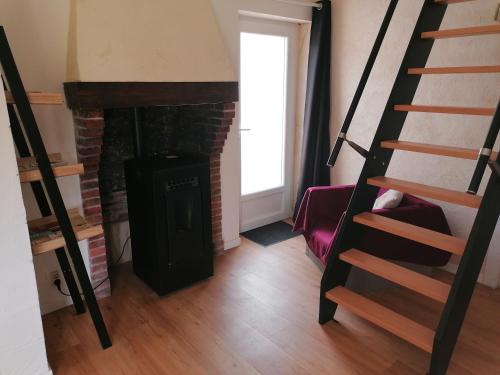 Gite avec vue foret - piscine partagée (Gite avec vue foret - piscine partagee) in Roquefort