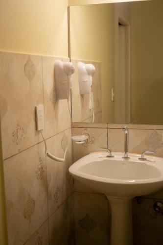 Family Room image 10
