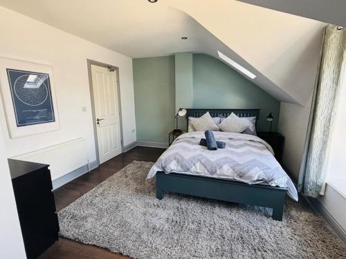 Twenty 7 - Modern & Spacious Townhouse, Killaloe (Foto 2)