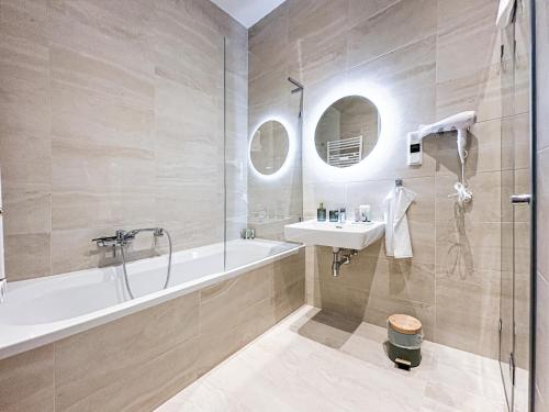 2 BDR - Apartment Magnificence, in Vienna's City Center, Vienna (photo 7)