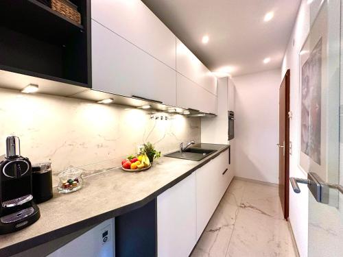 廚房, HIDEAWAYandSPA Villa St Nikolaus in 大羅塞爾恩