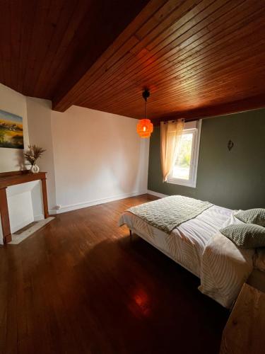 Chambre au domaine du moulin du pont