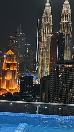 Dreamy Destiny Suites At Infinitum KLCC Pool View - image 7