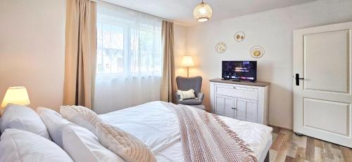 Apartment Südwind - Beautiful premium apartment with 2 bedrooms near Rhine Falls & Zurich Airport in Klettgau, Klettgau