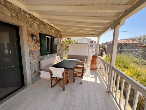 陽台/露台, The Nomad Stone House in 康蒂亞斯 (利姆諾斯)