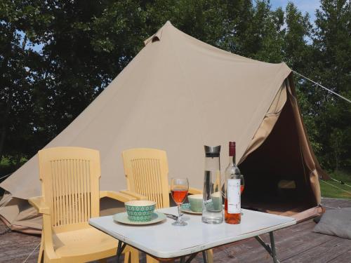  Glamour Tent in Frisian Woods near Cycling Route in Twizel