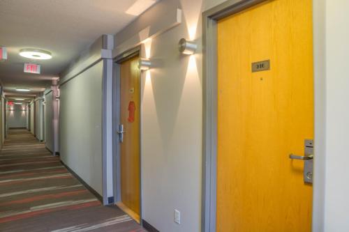 Toronto Metropolitan University-International Living Learning Residence – Toronto
