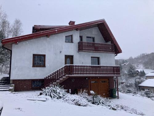 Quiet Getaway Near Tarnow in Rzuchowa