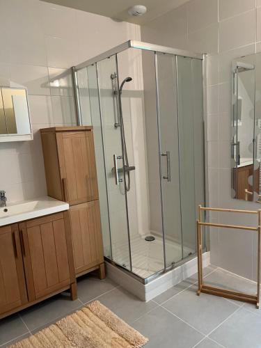 Bathroom, Grain de Korail in Mur-De-Sologne