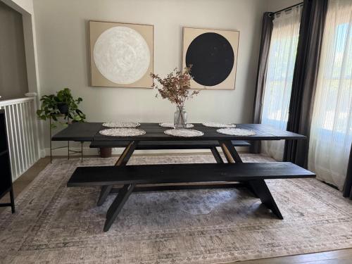 Entire home in Sacramento, California, United States in Alkali Flat