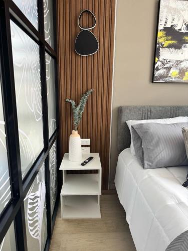 Modern Studio close by La Carolina Metro station