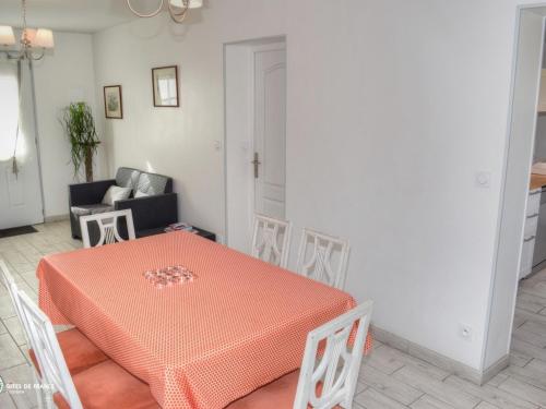 Gîte de charme avec piscine partagée près de Tours - FR-1-381-393 (Gite de charme avec piscine partagee pres de Tours - FR-1-381-393) in 呂伊內