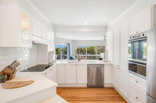 Salt Spray - Multi Room - 1, 2 or 4 bedrooms available in Dunbogan