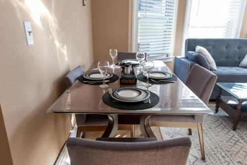 Beautiful Classic & Cozy Colonial in North Plainfield (NJ)