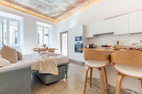 One-Bedroom Apartment image 10