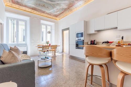 One-Bedroom Apartment image 9