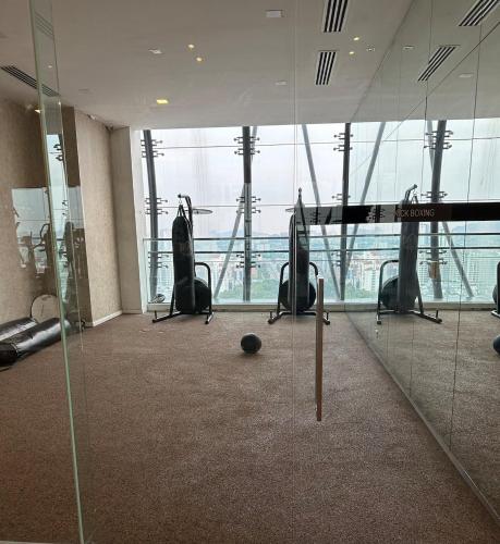 MCity Studio With Balcony|Near KLCC/Gleneagles/Ampang Puteri Hosp - image 6