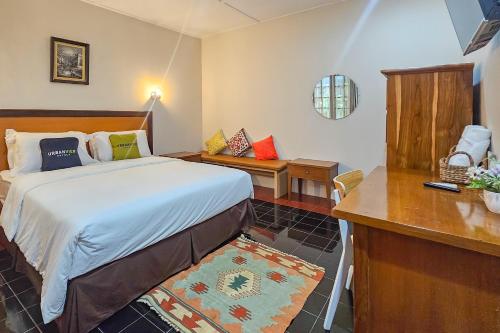 Urbanview Rumah Ebo Dago Bandung in Sekeloa