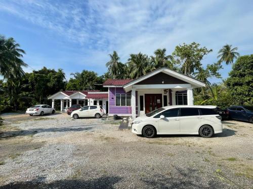 AR ROOMSTAY @ RANIA ROOMSTAY in Merlimau