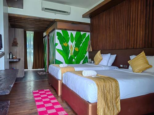2 double beds