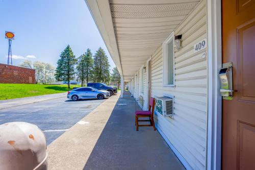 Cozy Garden Inn By OYO Hwy 40 Richmond in Richmond, USA