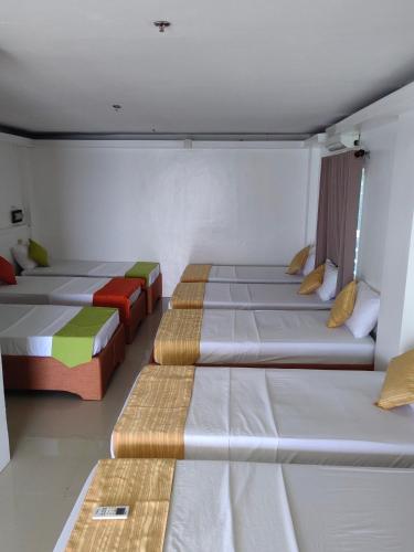 1 twin bed