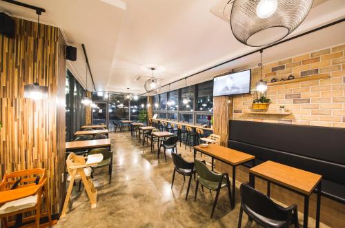 Restaurant, J Raum Boutique Pension near Hangyeong Clinic