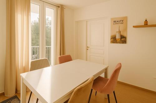 appartement 3 chambres avec balcon et parking in Estanove