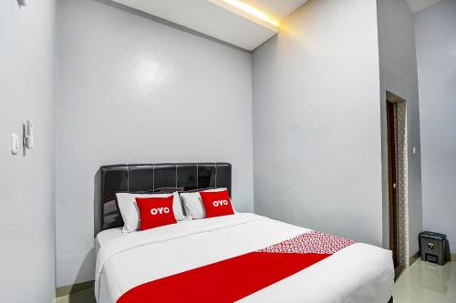 Standard Double Room image 10