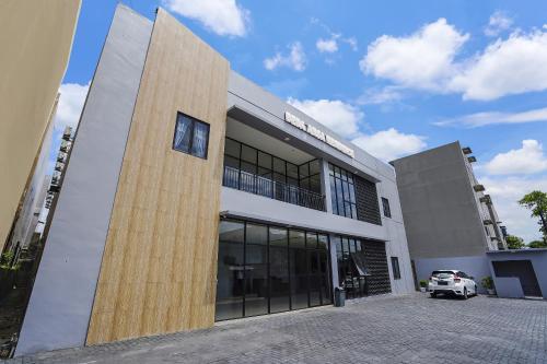 Dancenter Beda Arga Near Rs Royal Prima Ayahanda, Kota Medan