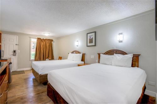 Cozy Garden Inn By OYO Hwy 40 Richmond in Richmond, USA