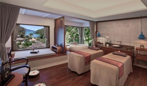 Anantara Layan Phuket Resort