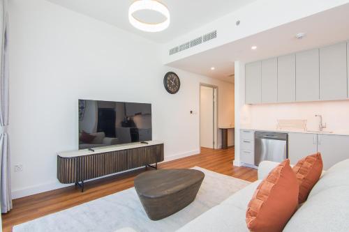 Brand New Stylish 2 BR with Balcony, Dubaï (photo 2)