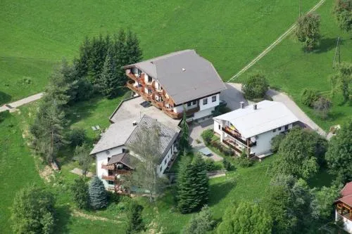 Appartements Amrusch in Sankt Jakob im Rosental, Österreich
