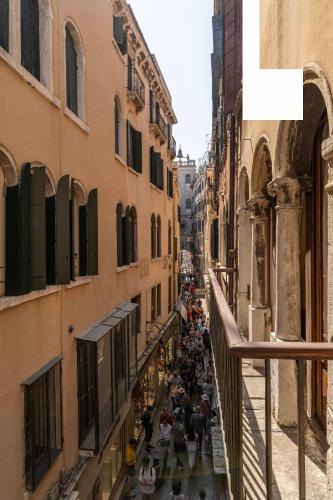 Torre dell'orologio Apartment by Bricola Apartments - image 12