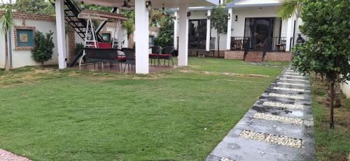 Courtyard By Palm -3BKH Mini Farm House, Gurgaon (foto 9)