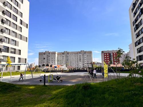 สภาพแวดล้อมโดยรอบ, Modern apartments in Lviv with parking in ซามาร์สตึนีฟ