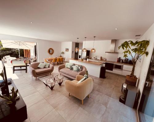 Location villa entre lac et océan avec son spa de nage (Location villa entre lac et ocean avec son spa de nage) in Carcans