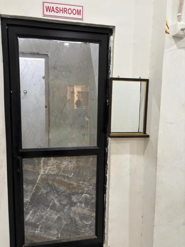 Bagno, aaram ac dormitory in Ahmedabad
