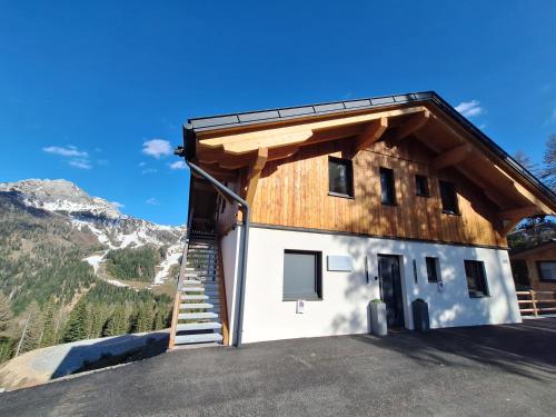 Almhaus Hochenwarter - Pontebba