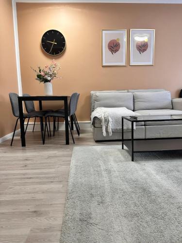 Stylish Apt in Neukölln kiez Privat Parkplatz, Берлин (фото 5)