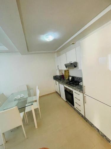 厨房, Ola blanca 1 enjoy in 希迪拉哈尔