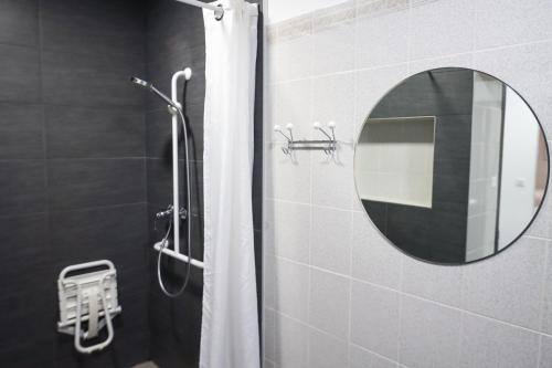 Hôtel Restaurant Lons - image 8