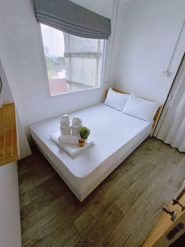 THE PORT HOSTEL BY SUWATCHAI in Surat Thani