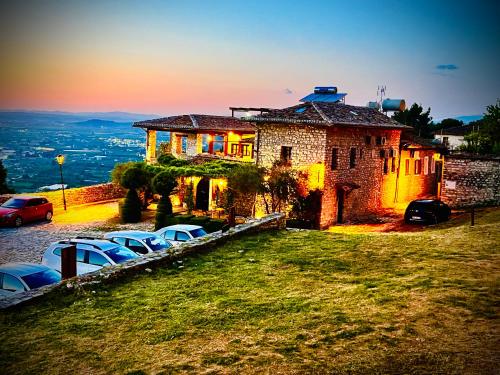 KRIS Guest House, Berat