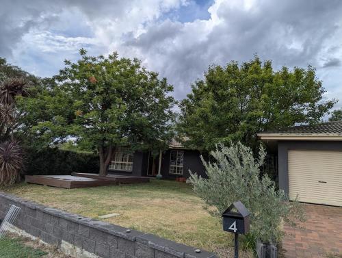 Home away from home - Whole house booking only -4 Bedrooms in Symonston