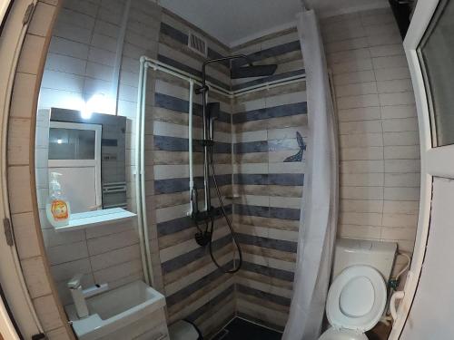 Double or Twin Room image 7