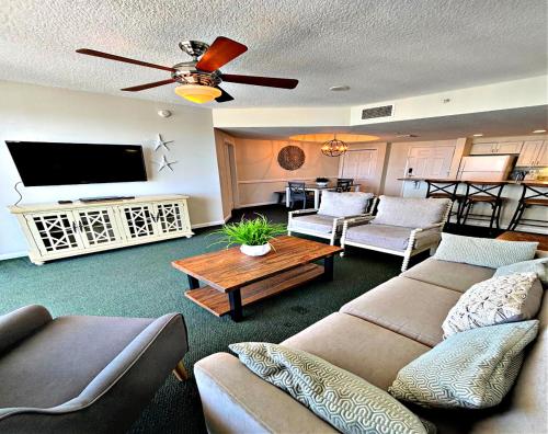 Luxurious 2 BR Master Jacuzzi Oceanview Condo 2432 - Wyndham Ocean Walk Resort Daytona Beach in Daytona Beach, USA