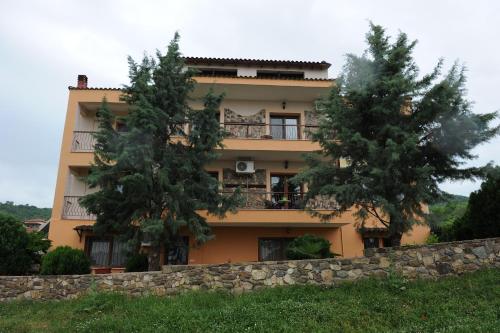 Ξενώνας Κερκινίτης